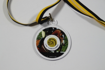 medalla de metacrilato