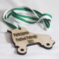 Medalla bota patin madera